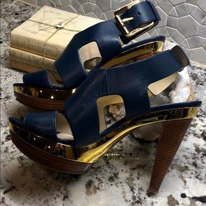 Michael Kors platform heels size 6 navy and gold